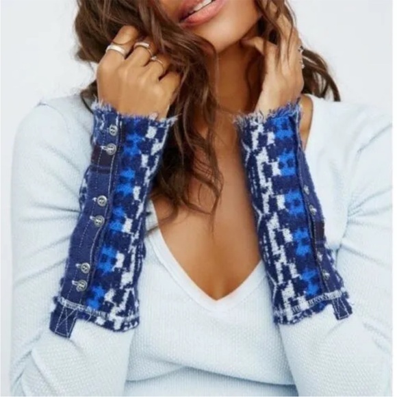 Free People Art School Embroidered Top - Picture 2 of 9